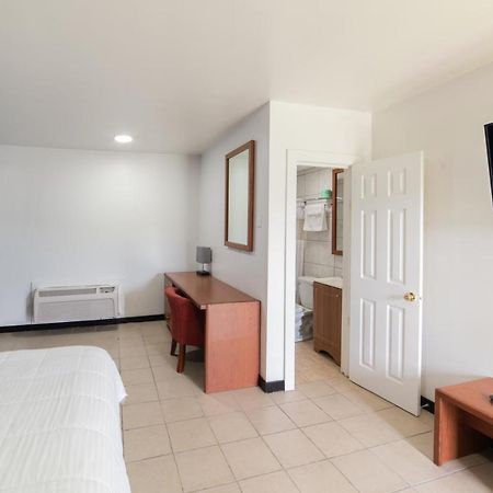 American Inn Bâton-Rouge Extérieur photo
